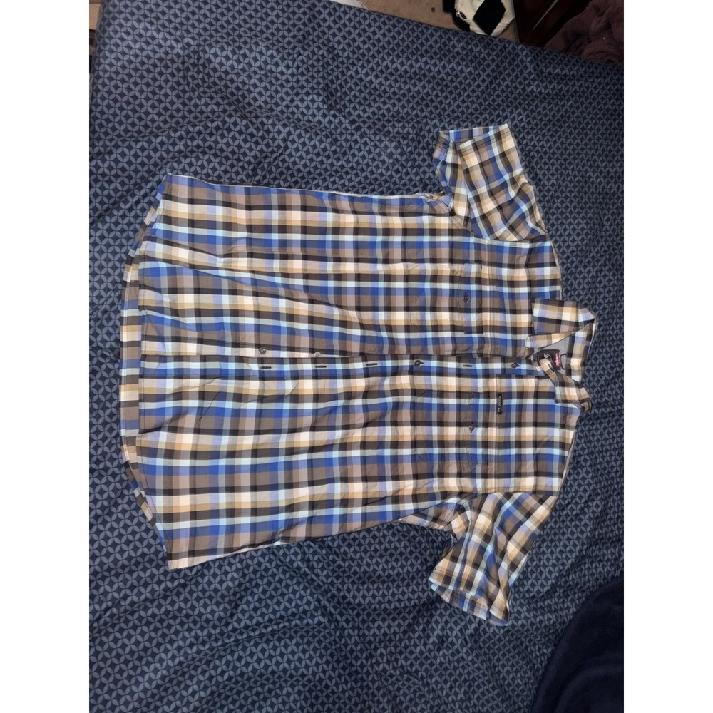 Wrangler  Button Down Shirt Mens size L Plaid